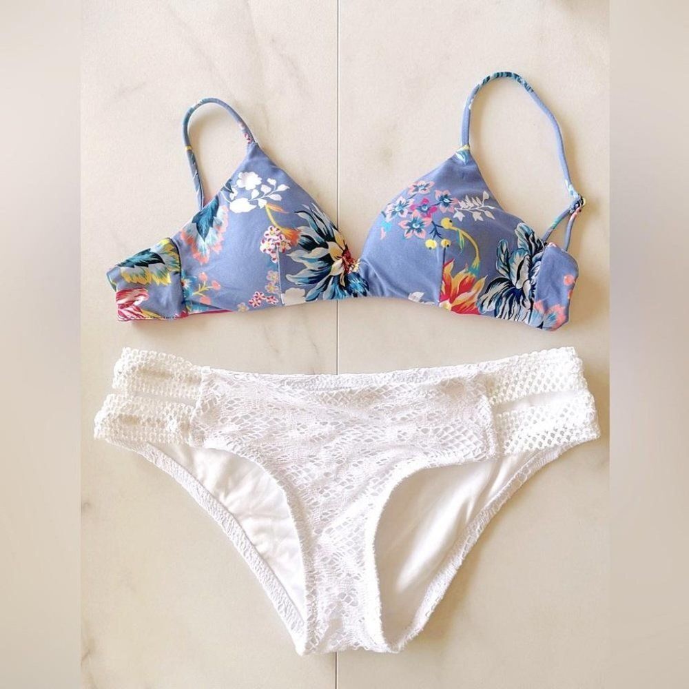 New Becca white lace blue floral bikini set